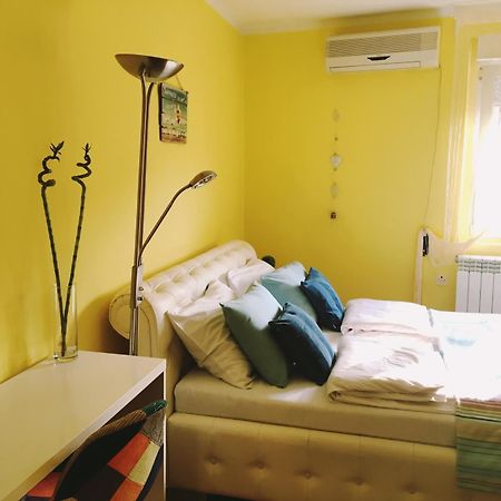 Sunrise Apartment Belgrade Luaran gambar